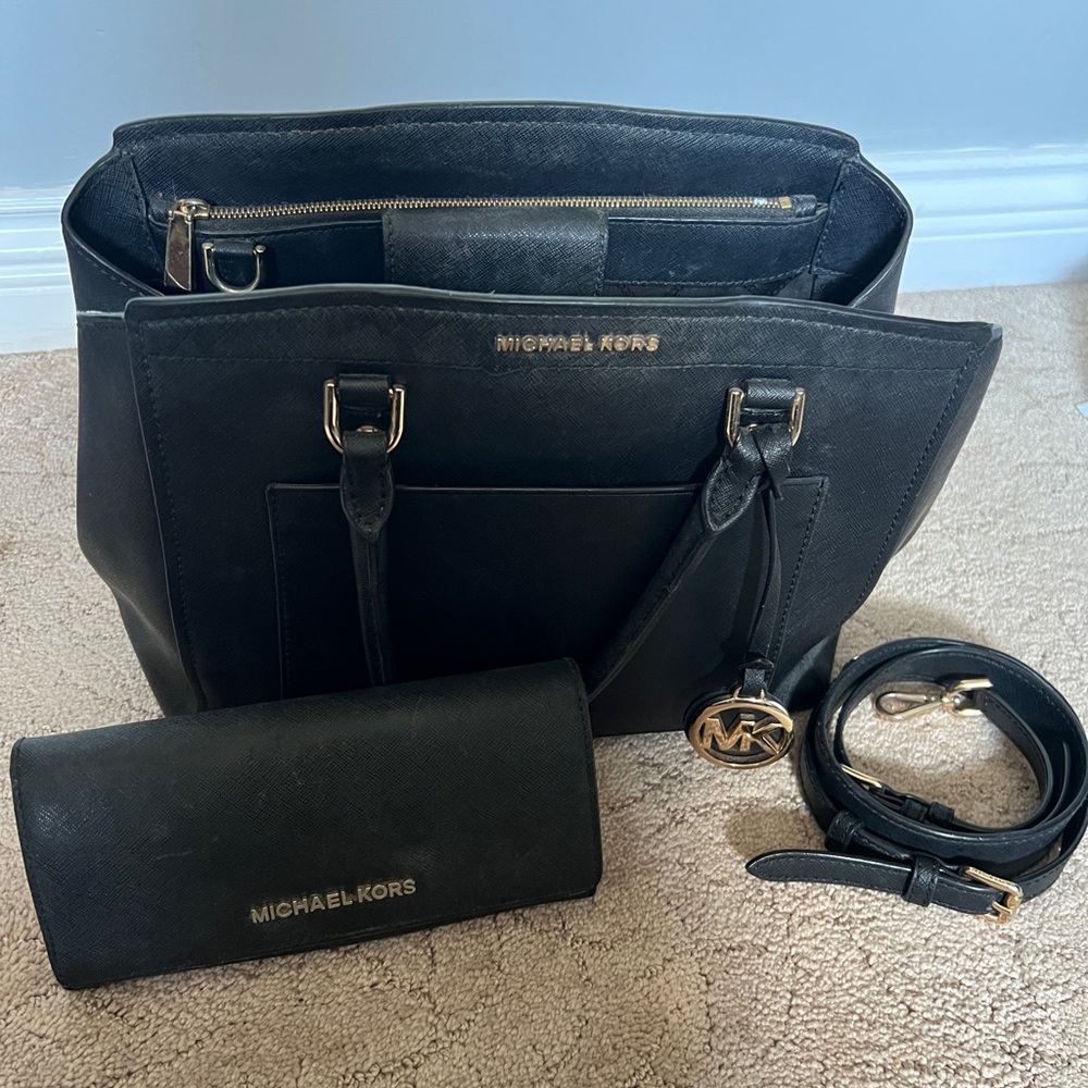Micheal Kors Tote & Wallet Set with Cross Body Strap